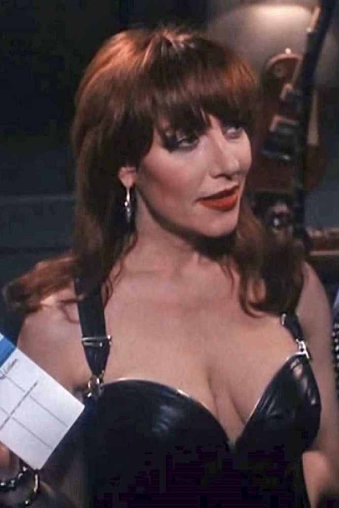 Katey sagal
 #102277119