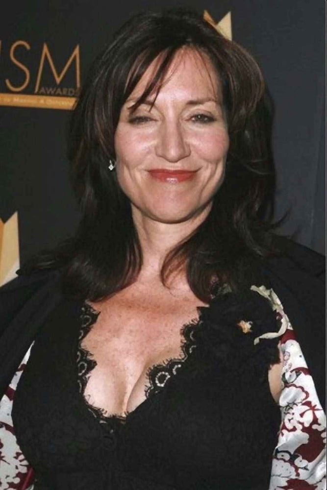 Katey sagal
 #102277154