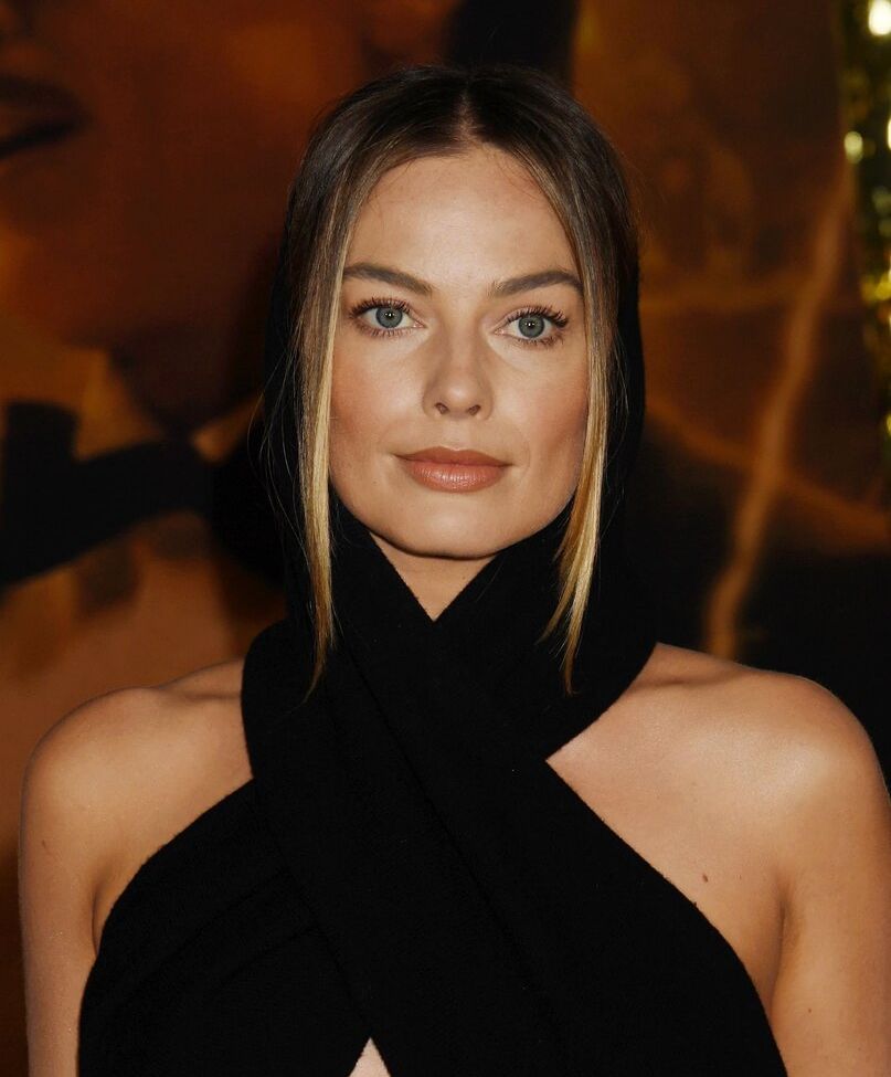 Margot Robbie desnuda #107764224