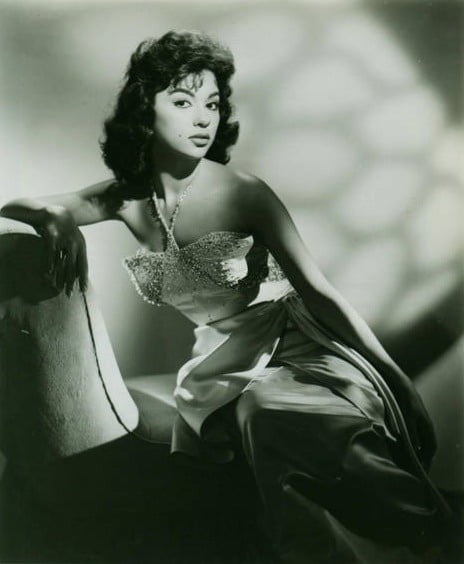 Rita Moreno, attrice e cantante d'epoca
 #103216280