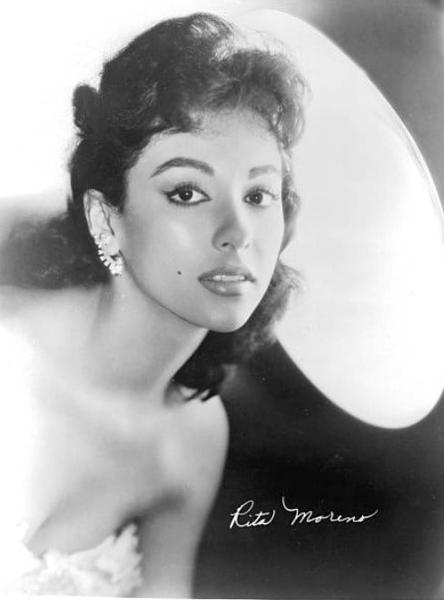 Rita Moreno, attrice e cantante d'epoca
 #103216317