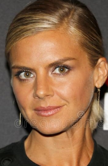 Eliza coupe wichse hure
 #100255776