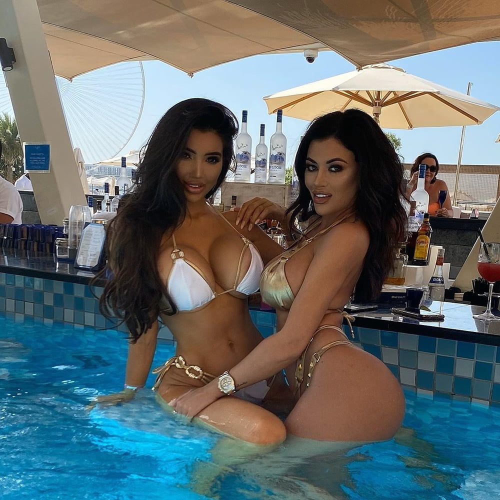 Bimbos in public #95281710