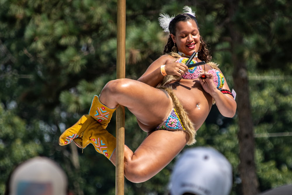 Más desnudos un poppin
 #92984085