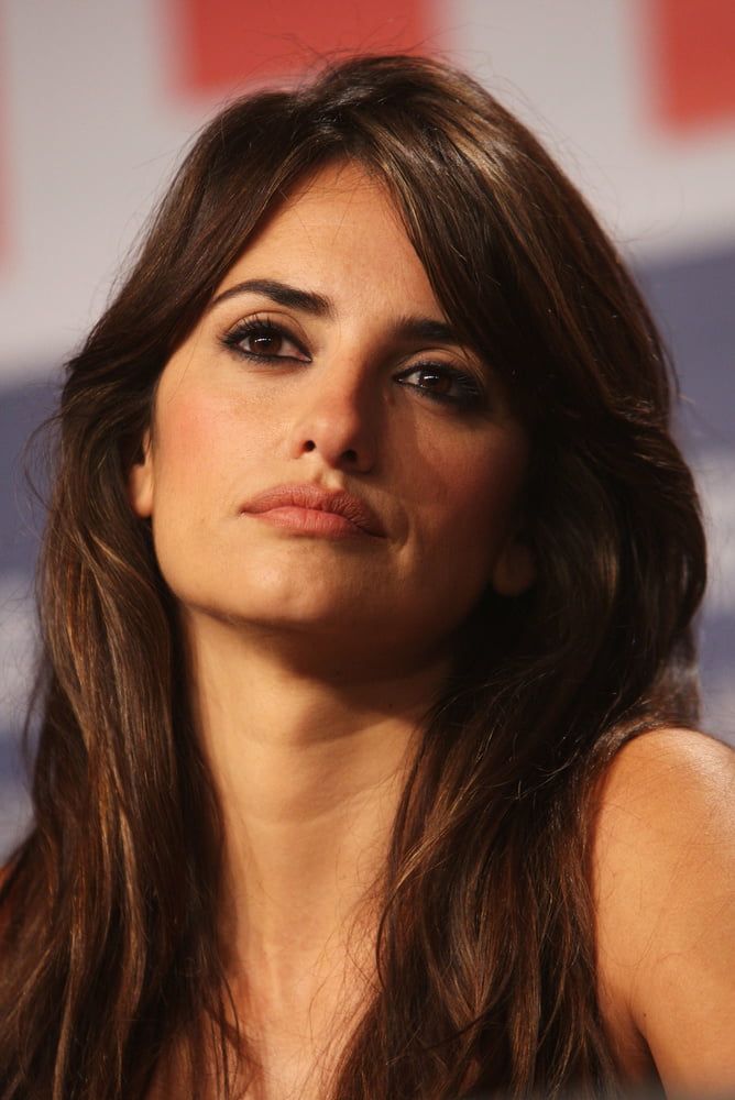 Penelope cruz
 #94976655