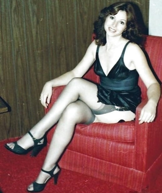 Amateur Rita II #83442805