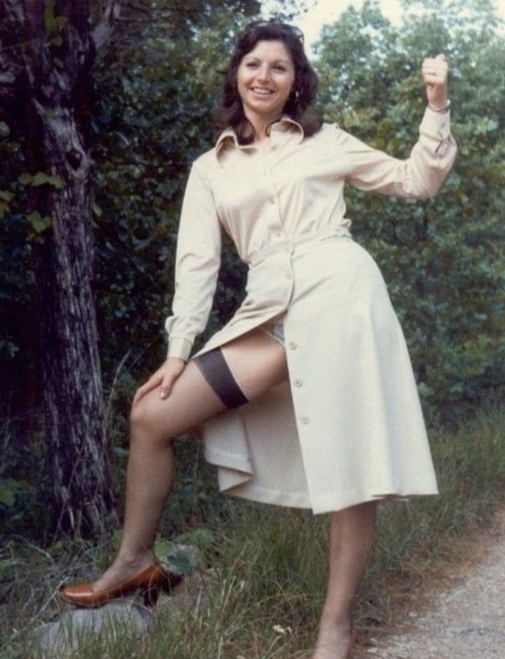 Amateur Rita II #83443186
