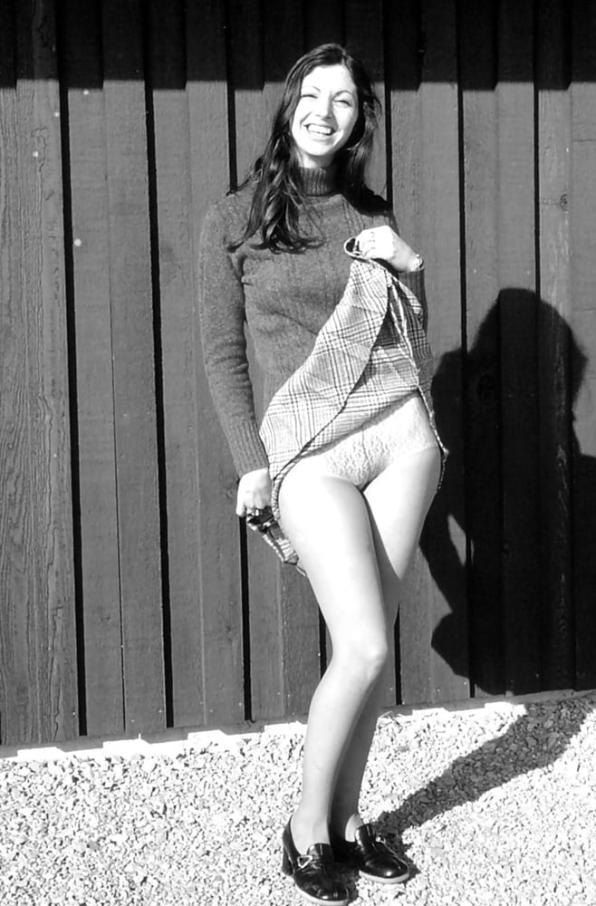 Amateur Rita II #83443516
