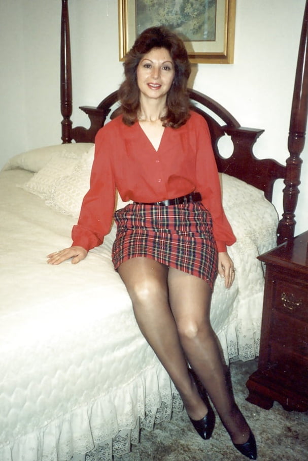 Amateur Rita II #83443532