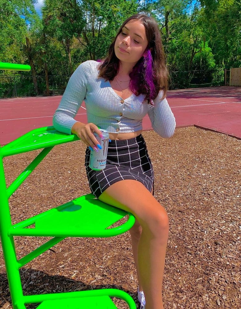 Ellos chicas 2
 #93439902