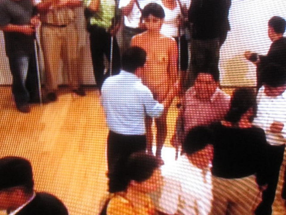 naked in a museum #105771964
