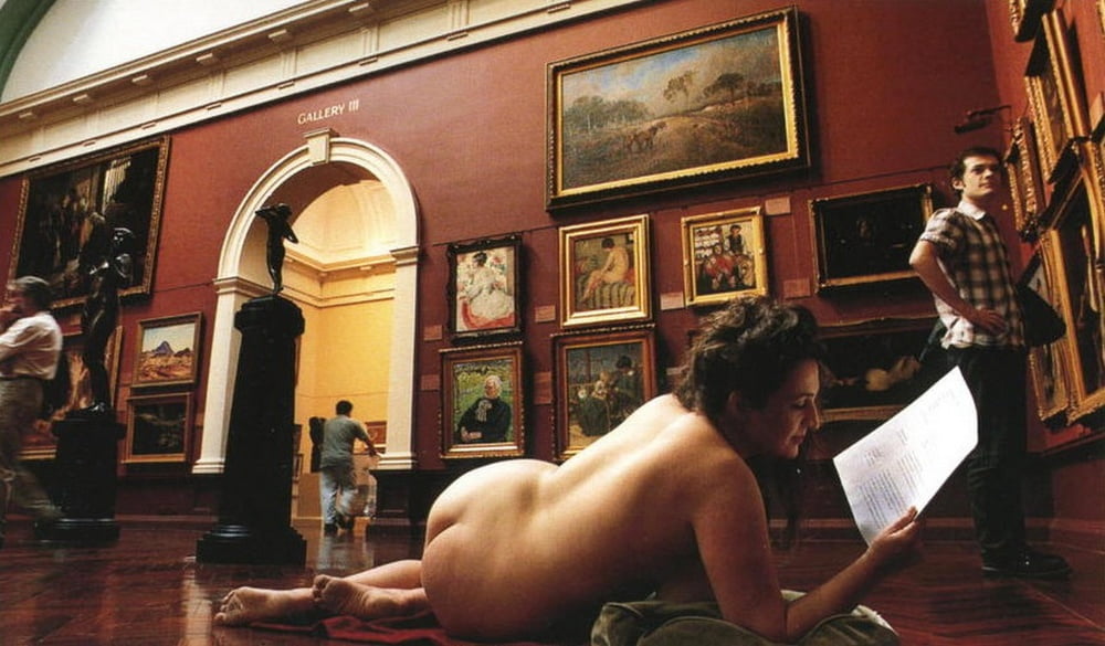 naked in a museum #105772334