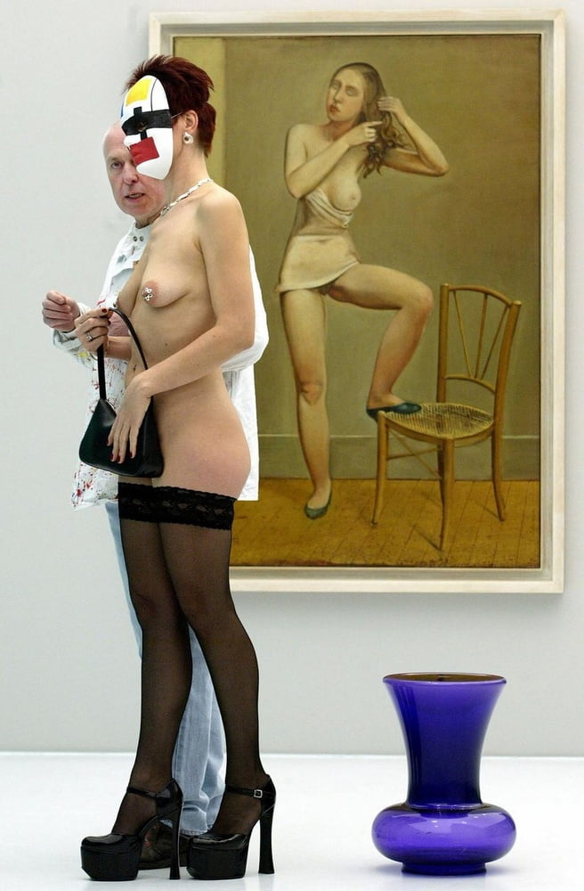 naked in a museum #105772663
