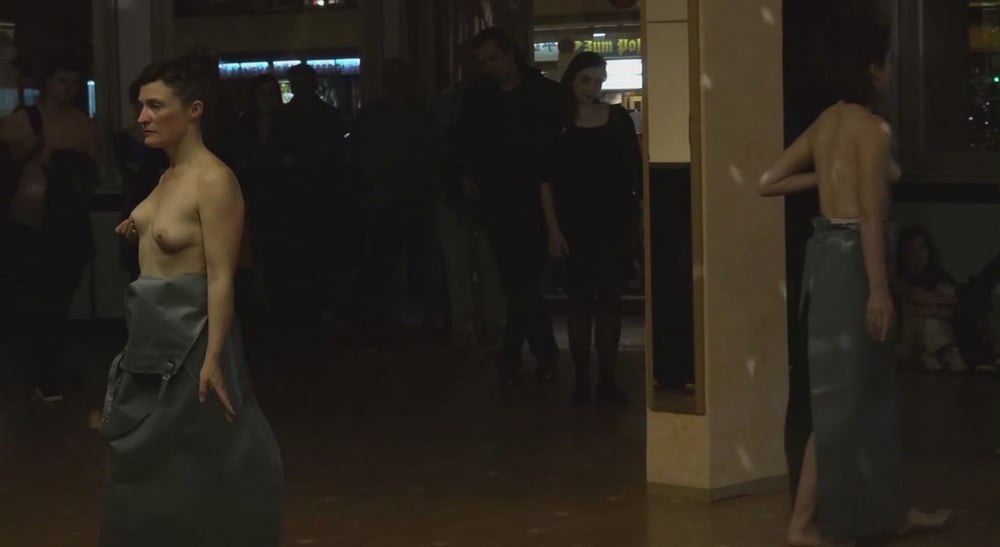 naked in a museum #105772699