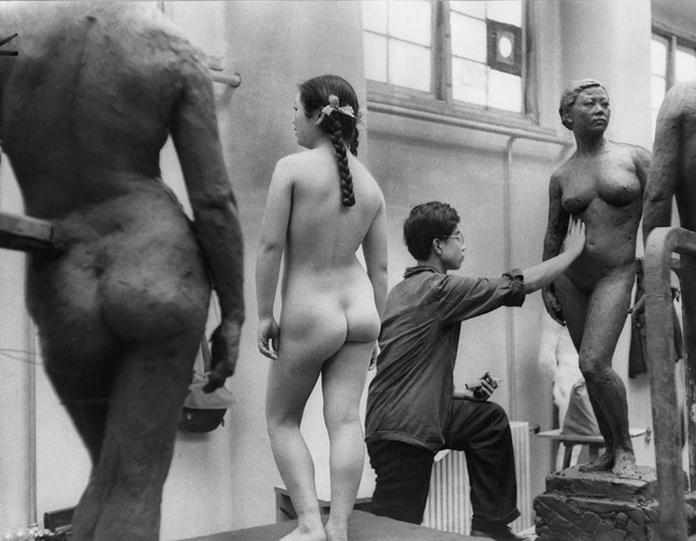 naked in a museum #105772734