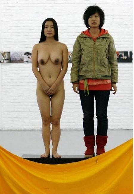 naked in a museum #105772739