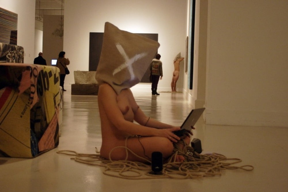 naked in a museum #105772813