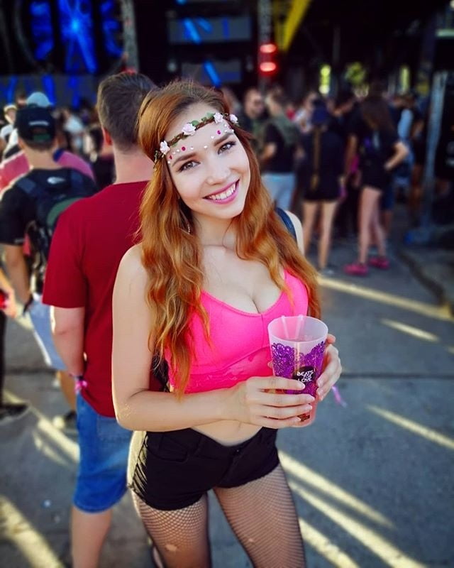 Redhead cutie terka
 #97412808