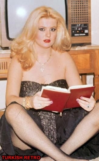 Türkische Berühmtheit retro pic turk vitage Nylonsocken erotisch
 #102764981