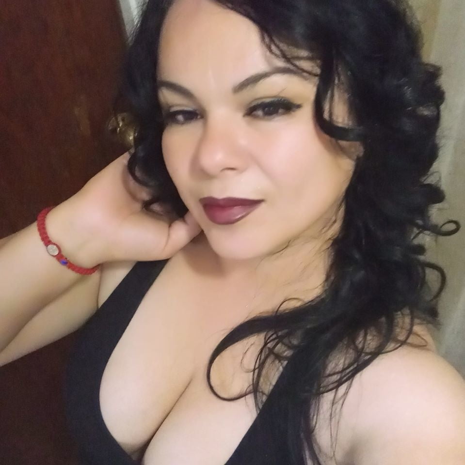 Facebook Milfs #105655817
