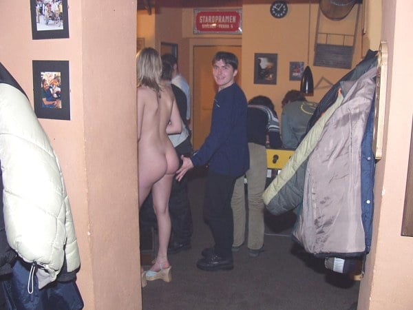 milfs and gilfs exibe on public #91334946