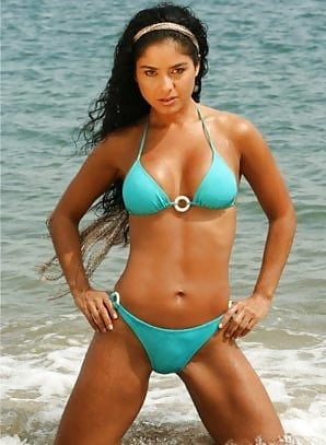PMD - Plunging Neckline 02 #95661668
