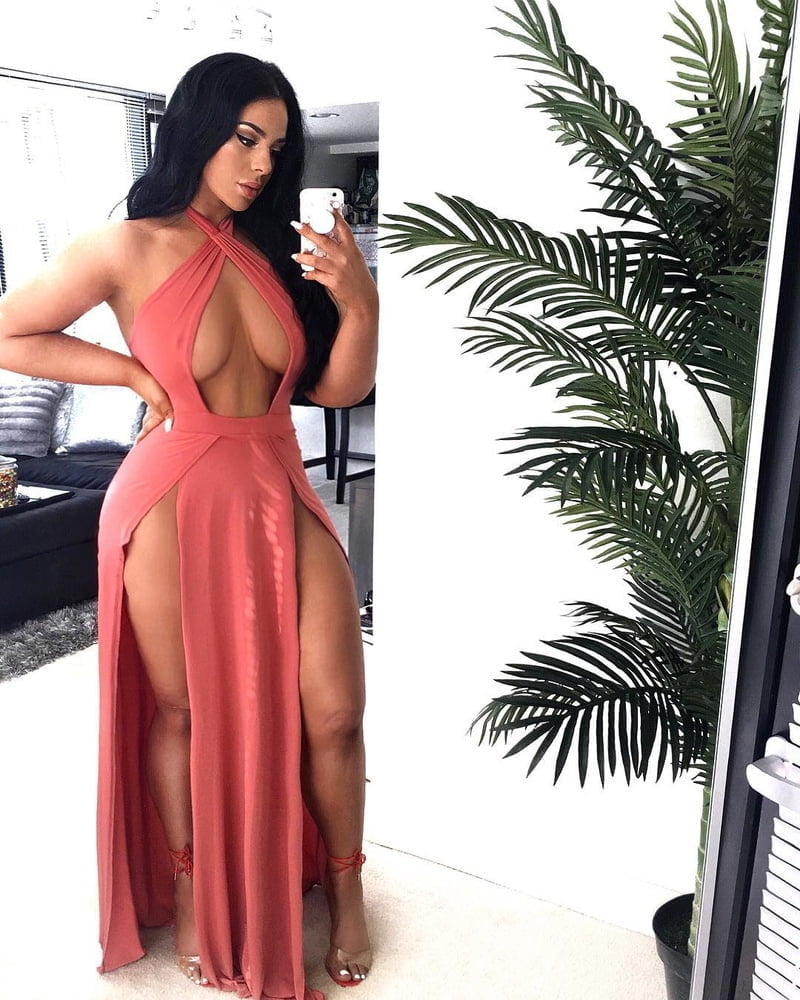 PMD - Plunging Neckline 02 #95661723