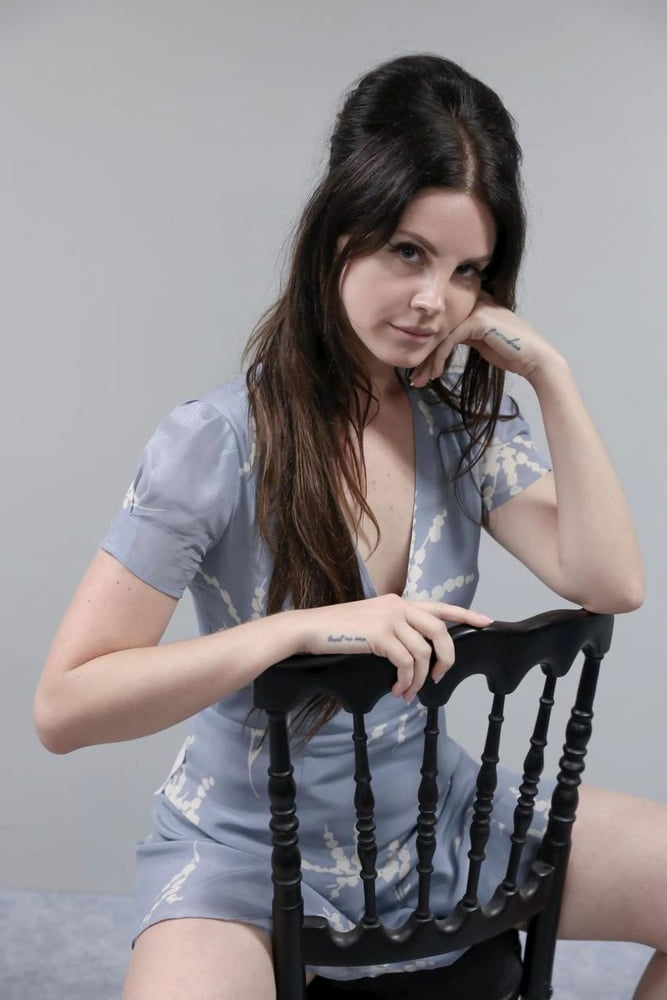 Lana del rey contro il tuo cazzo #106350586