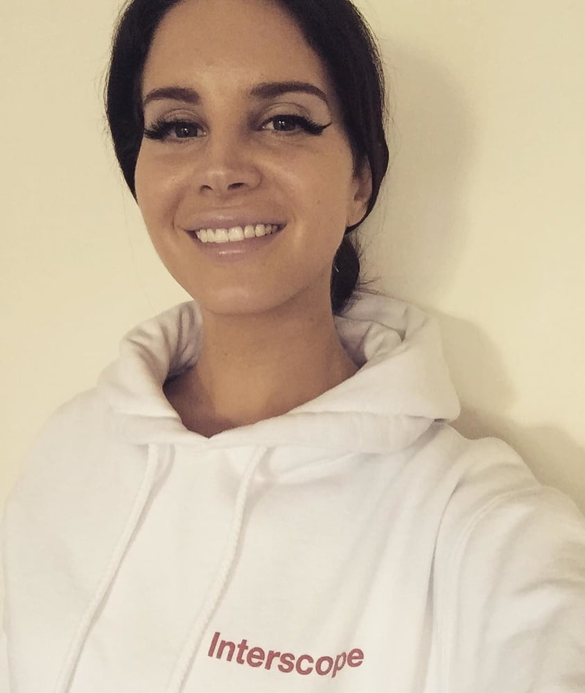 Lana del rey contro il tuo cazzo #106350596