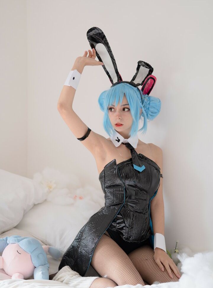 Himeecosplay desnuda #109697141