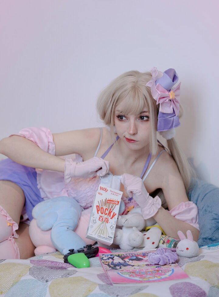 Himeecosplay desnuda #109697296