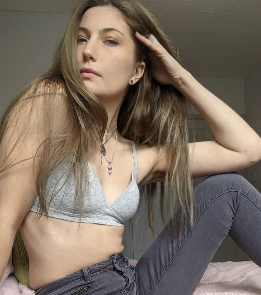 StephanieBC desnuda #108228670