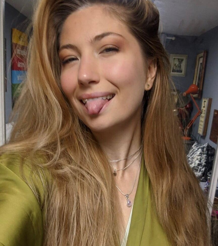 StephanieBC desnuda #108228672