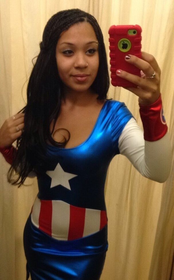 The Lovely Luna desnuda #108113237