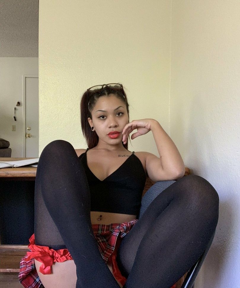 The Lovely Luna desnuda #108113274