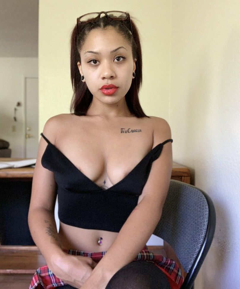 The Lovely Luna desnuda #108113288