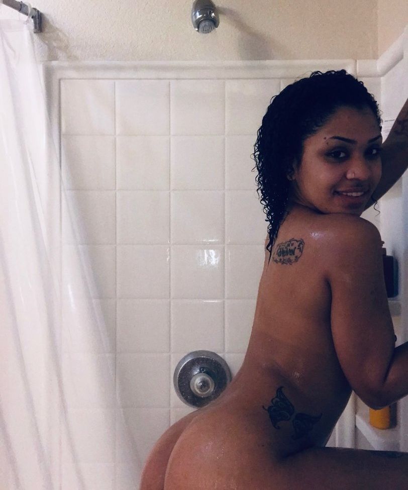 The Lovely Luna desnuda #108113304