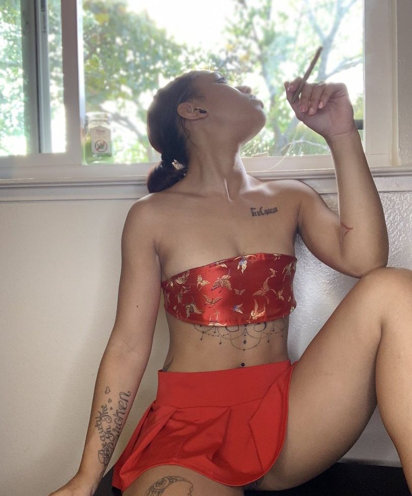 The Lovely Luna desnuda #108113318