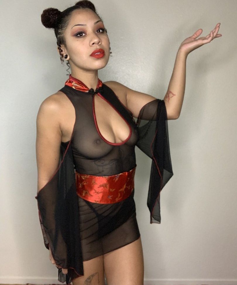 The Lovely Luna desnuda #108113325