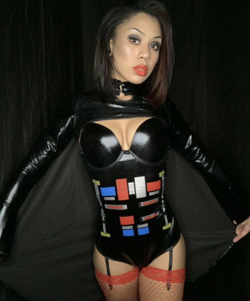 The Lovely Luna desnuda #108113358