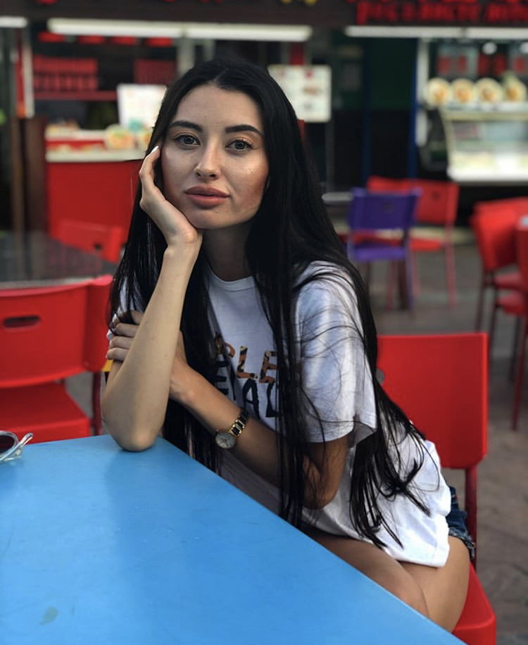 Kz saniya
 #88950515