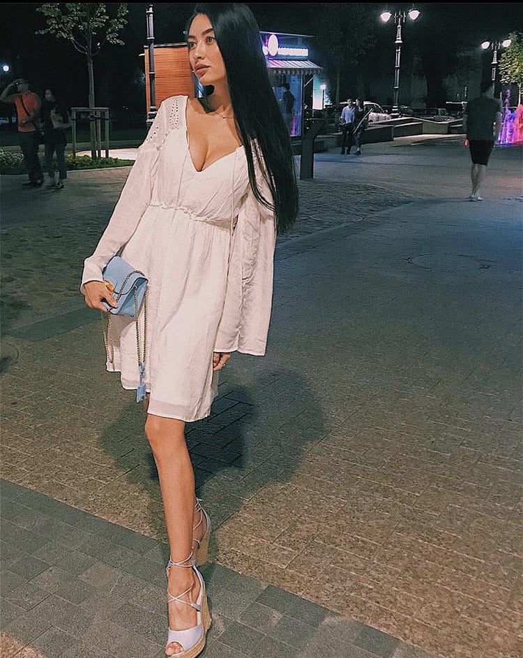 Kz saniya
 #88950697