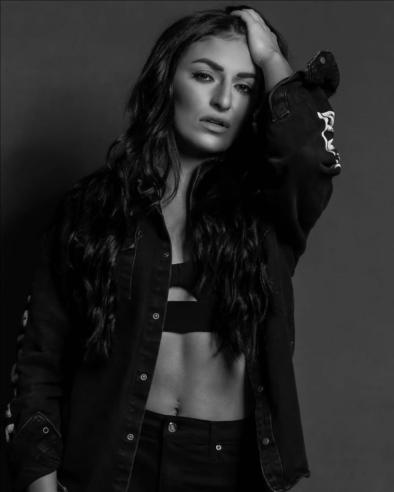 Sonya deville
 #97910333