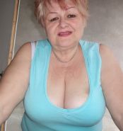 Granny cleavage