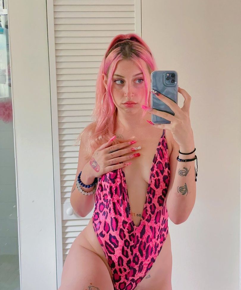 Melody Parker nackt #108333534