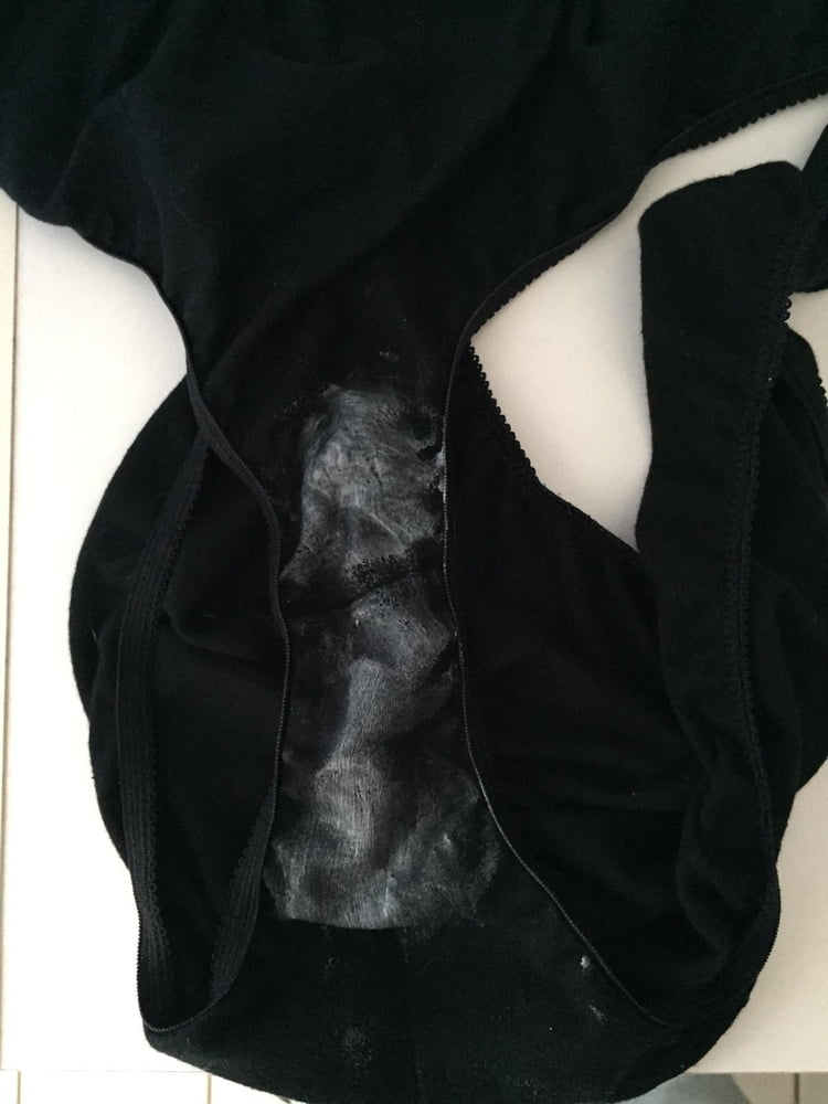 Slip von meine Freundin die sau mega geile nassen Slip #99301676