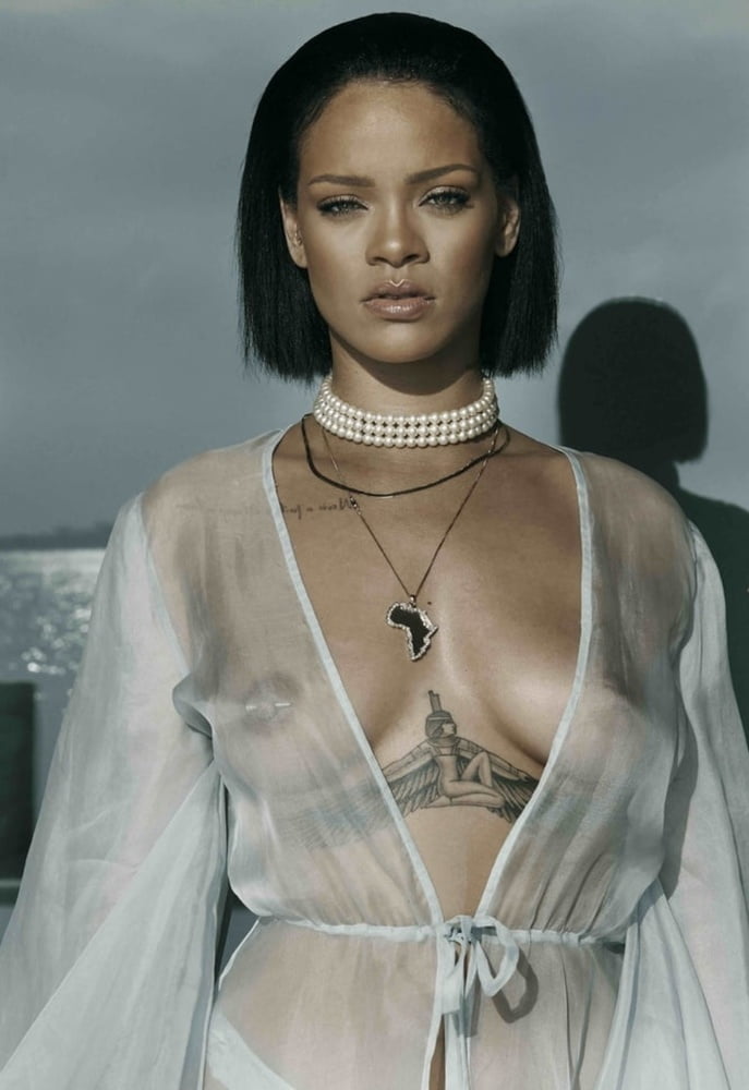 Rihanna #93557525
