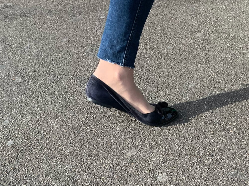 Her sexy flats.
 #97259810