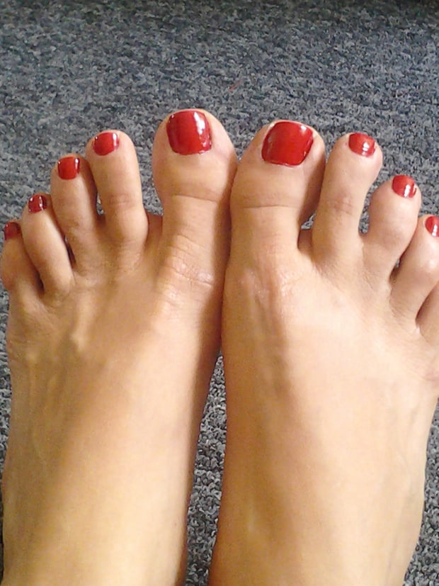 Real Pedicured Toes &amp; Feet #88516134
