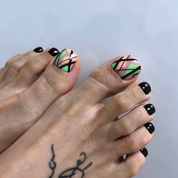 Real Pedicured Toes &amp; Feet #88516190